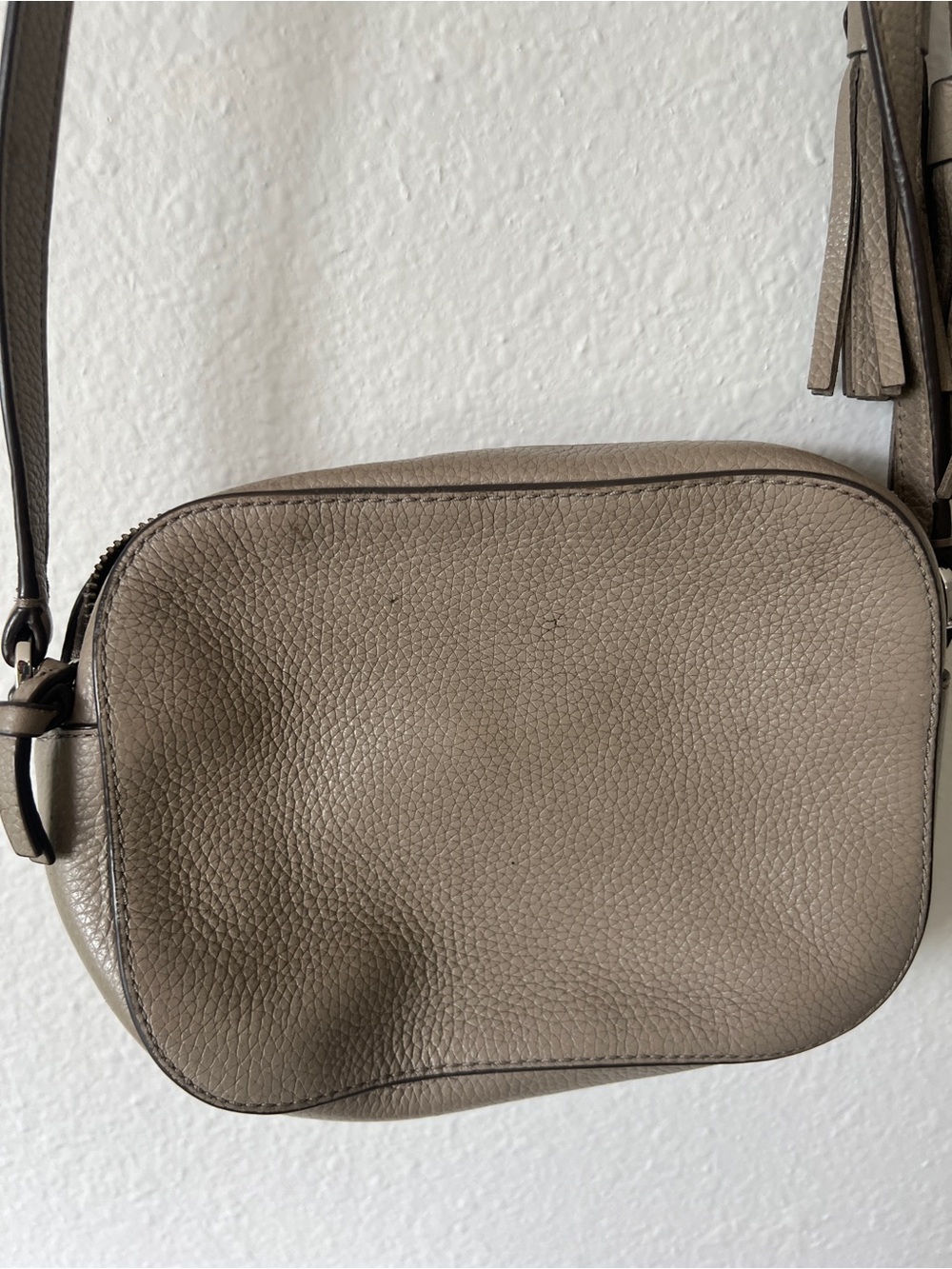 Tory Burch Taupe Pebbled Leather Camera Crossbody - Picture 6 of 9
